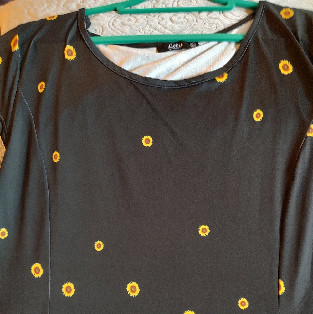 EUC Black/Sunflower Cap Sleeve Dress